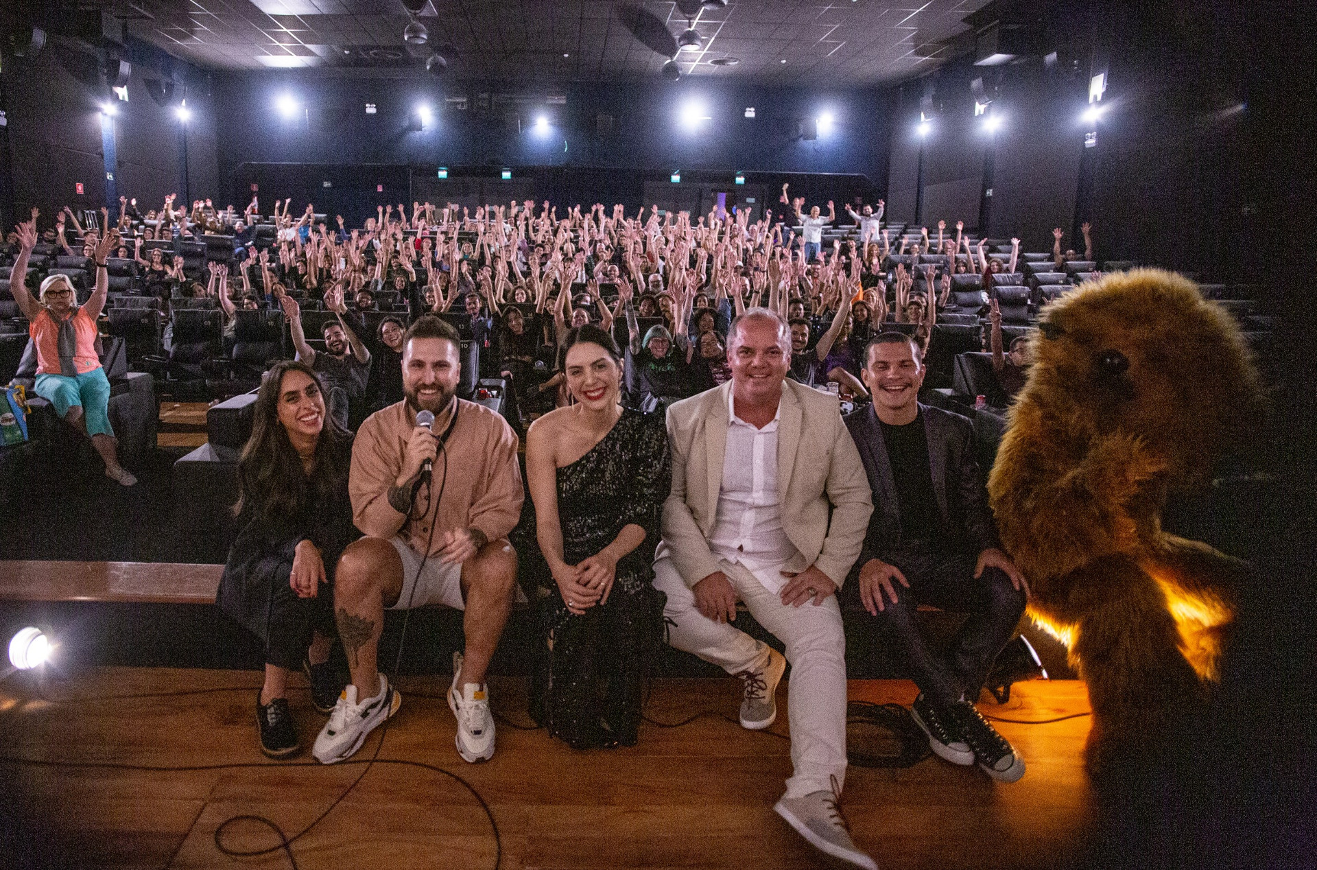 Pré-estreia Coração de Neon em São Paulo