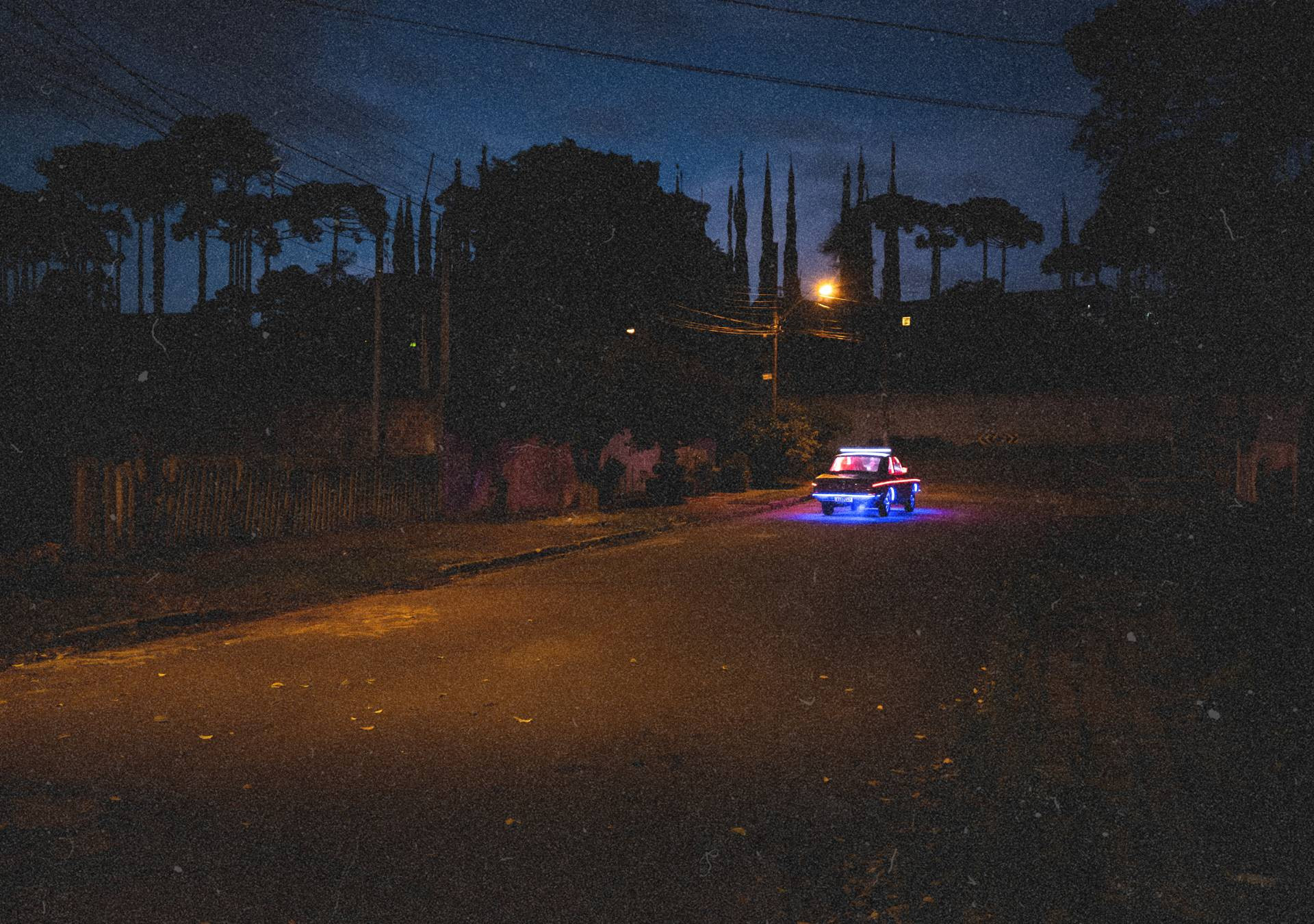 Cena do filme Coração de Neon 23