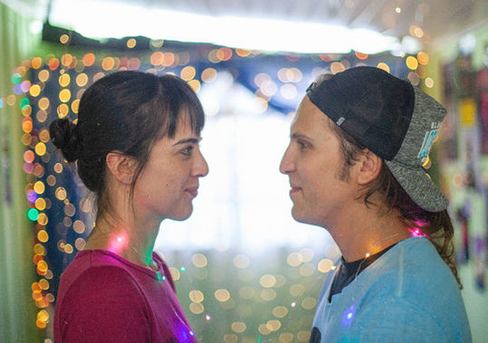 Cena do filme Coração de Neon 62